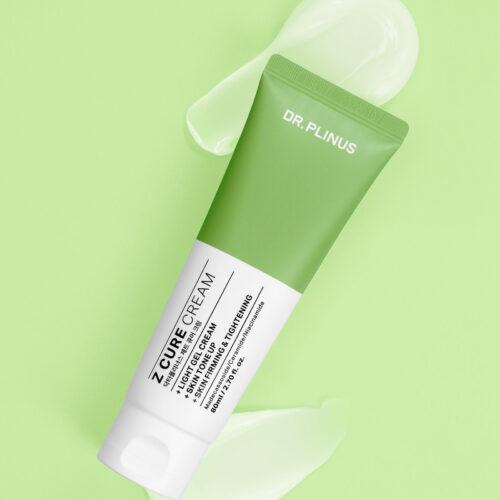 Creative skincare photography with a swatch texture on a green background for face cream by Isa Aydin NJ NY LA