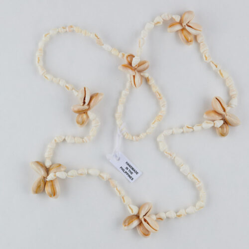 Props sea ​​shells necklace photoshoot on a white background by Isa Aydin nj ny la